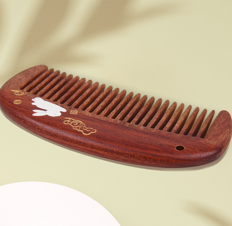 Rabbit wooden comb